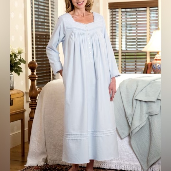 Eileen West Fairy Tale Flannel Nightgown in Lavender Blue size Medium - Picture 1 of 9